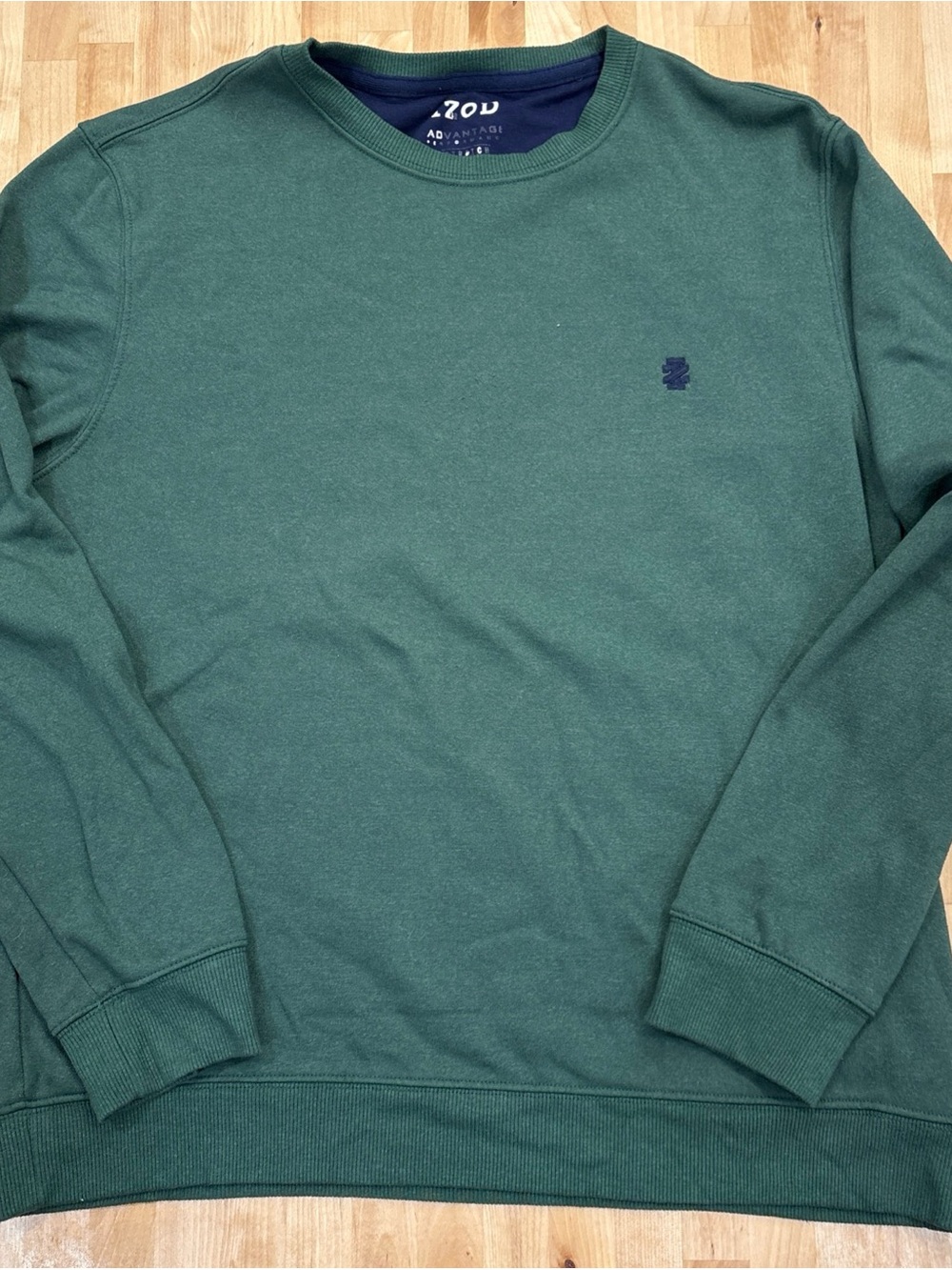 New IZOD Men's Advantage Performance Crewneck Fleece Sweatshirt Green Medium